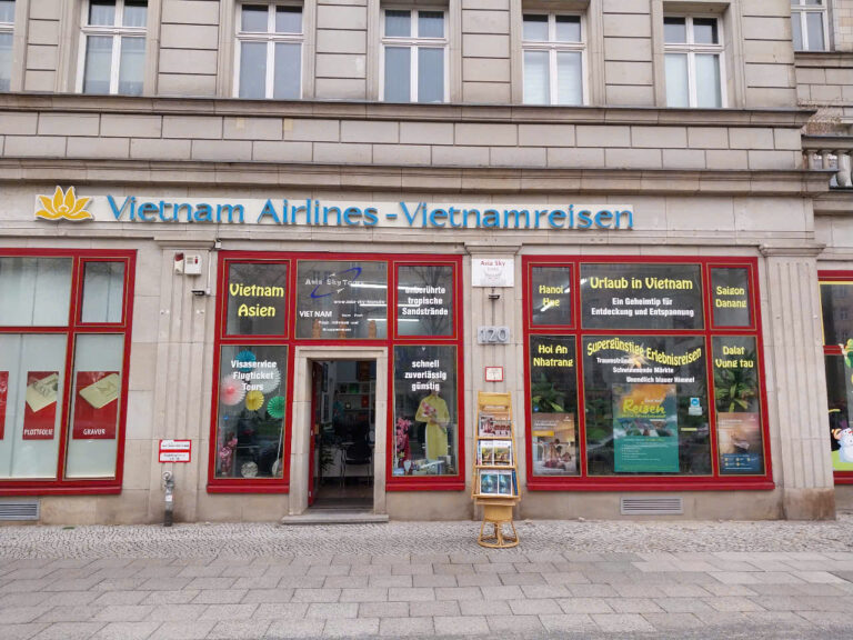 Halong Tours in Berlin