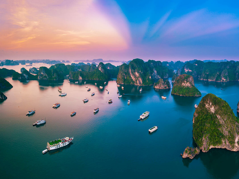 A Guide to Halong Bay’s Caves: Sung Sot, Thien Cung, and Hidden Wonders