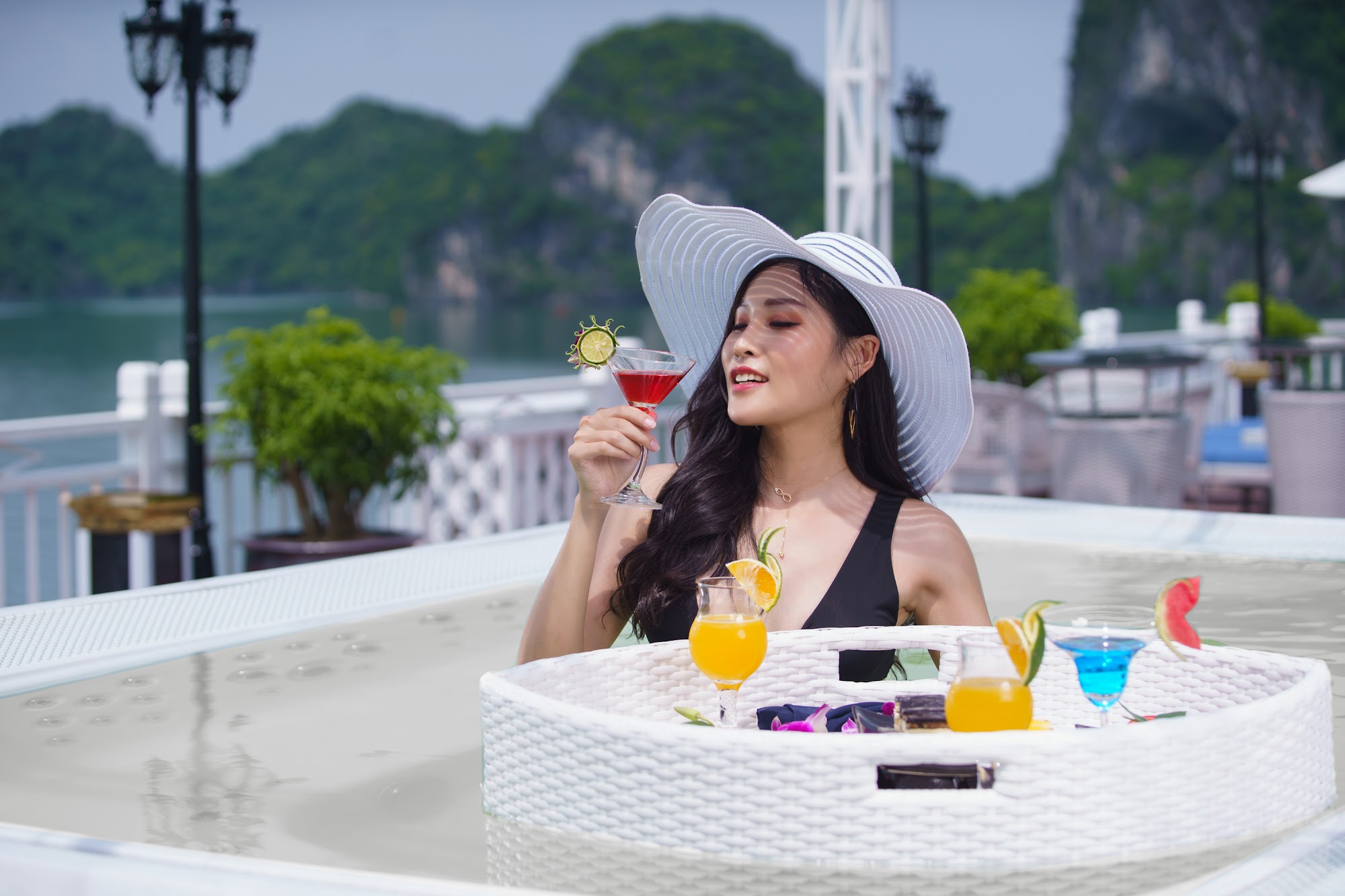 What to Wear on a Halong Bay Cruise in Every Season