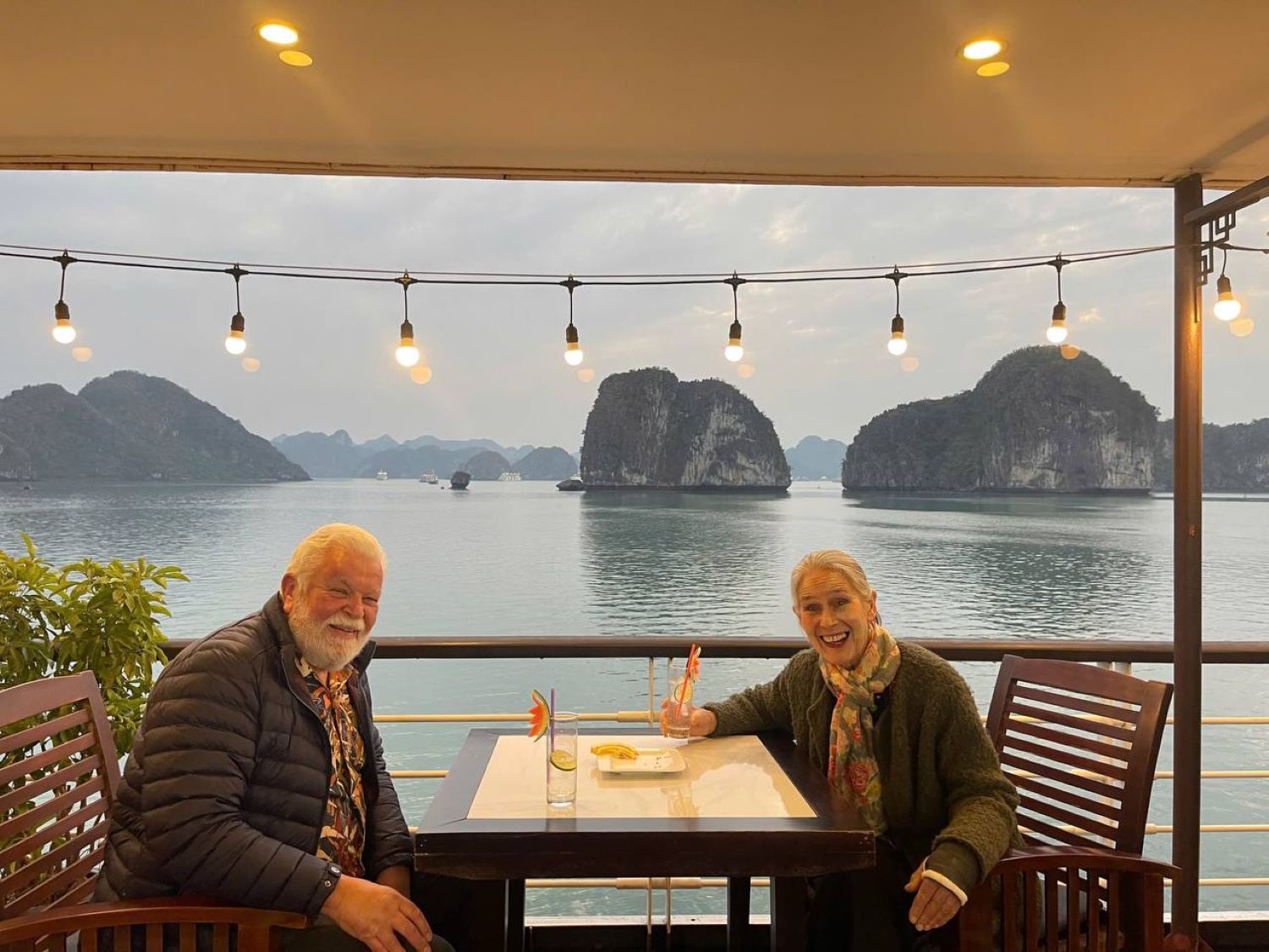 How to Avoid Tourist Traps in Halong Bay: A Local Expert’s Guide